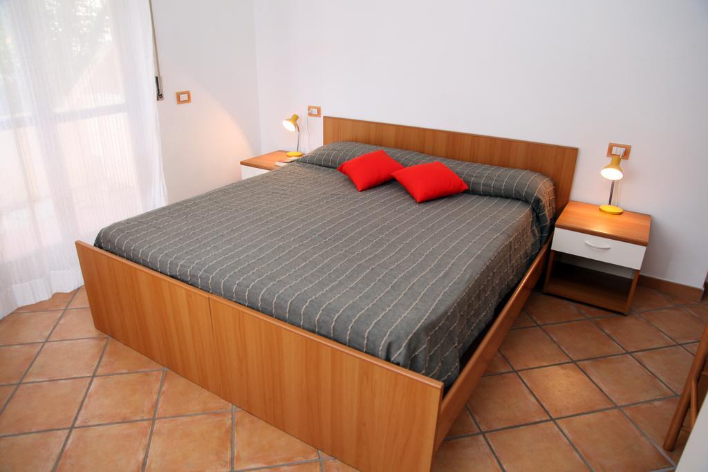 La Contessa Aparthotel Santa Teresa Gallura Phòng bức ảnh