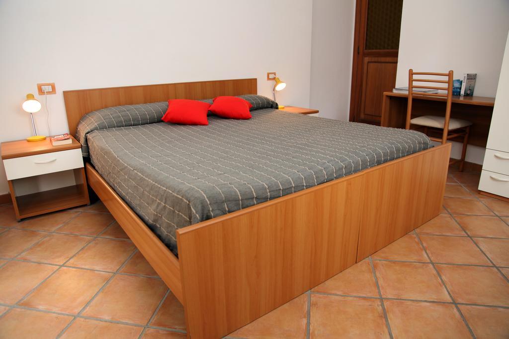 La Contessa Aparthotel Santa Teresa Gallura Phòng bức ảnh