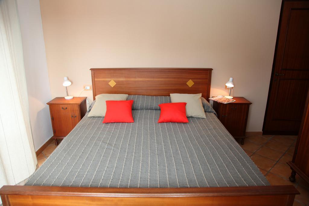 La Contessa Aparthotel Santa Teresa Gallura Phòng bức ảnh