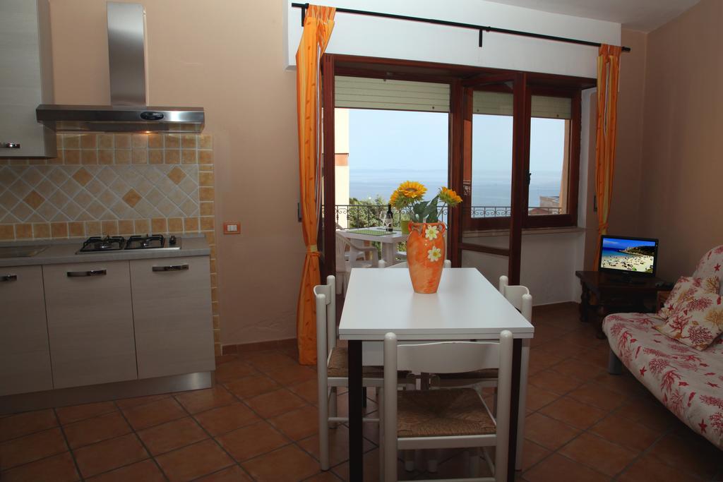 La Contessa Aparthotel Santa Teresa Gallura Phòng bức ảnh