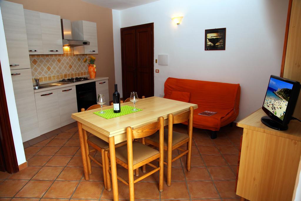 La Contessa Aparthotel Santa Teresa Gallura Phòng bức ảnh