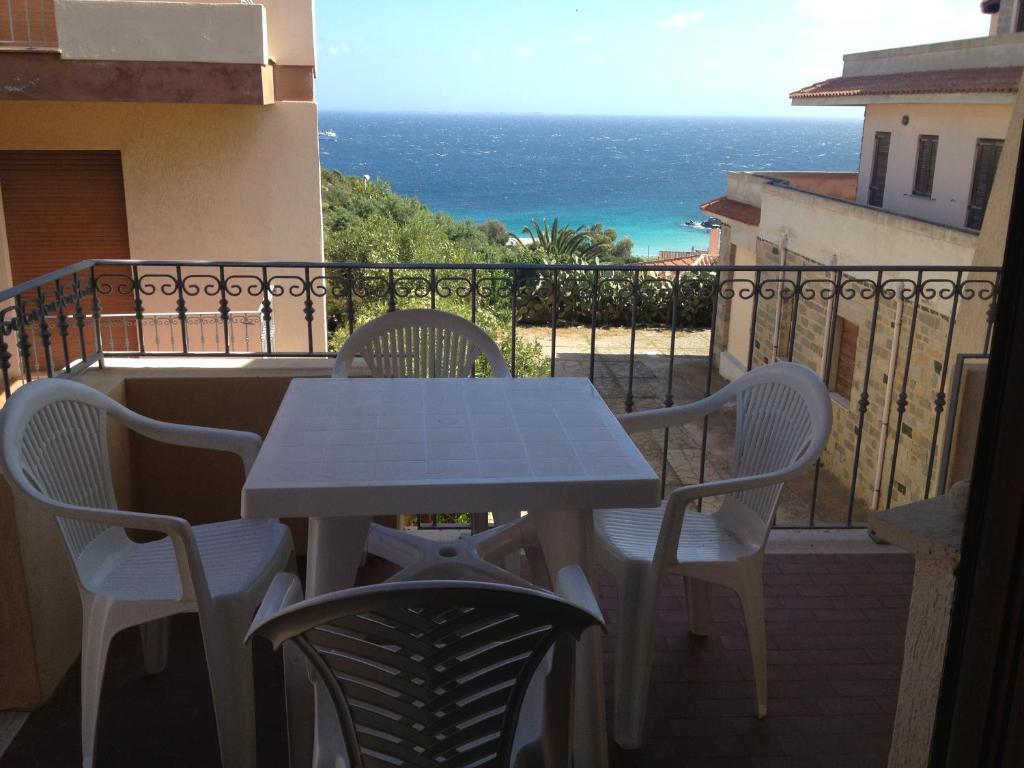 La Contessa Aparthotel Santa Teresa Gallura Ngoại thất bức ảnh
