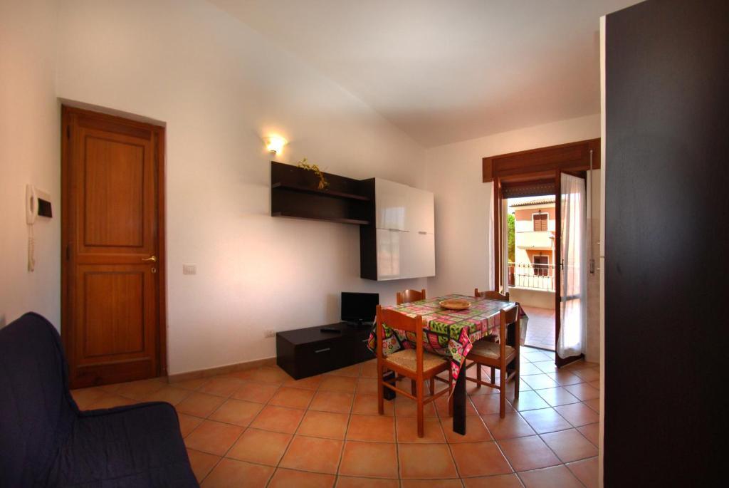 La Contessa Aparthotel Santa Teresa Gallura Phòng bức ảnh